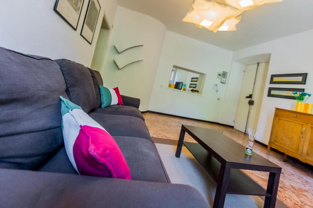 Le Residenze Del Conte Agudio Apartment Malgrate Room photo